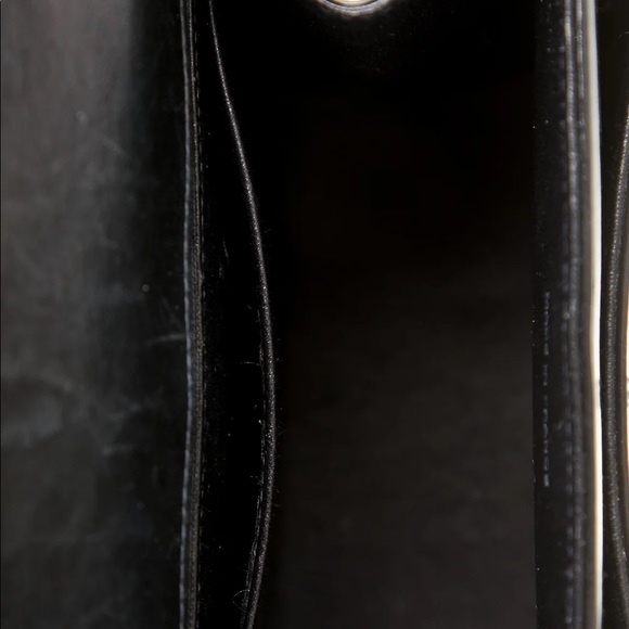 CHANEL Vintage Patent Leather Flap CC Bag AUTHENTIC in great condition! - Picture 7 of 16